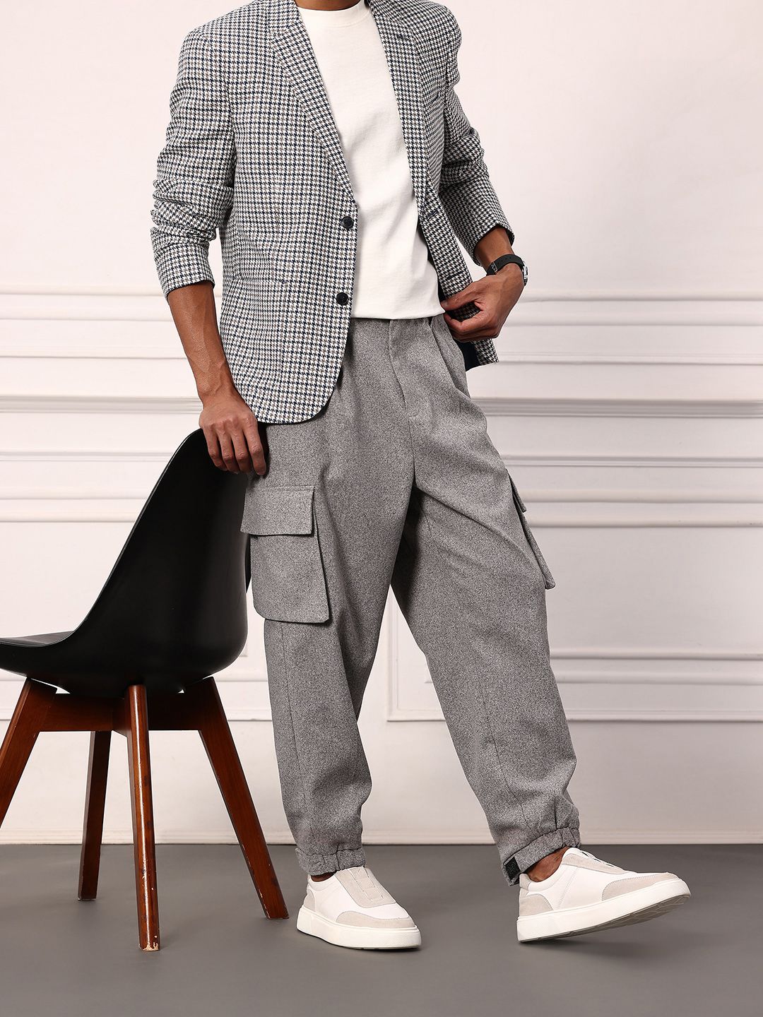 Mr Bowerbird Men Oversized Fit Pleated Cargos