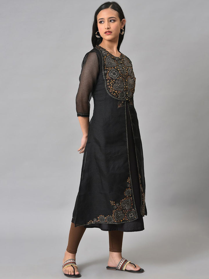 W Ethnic Motifs Embroidered Layered Kurta