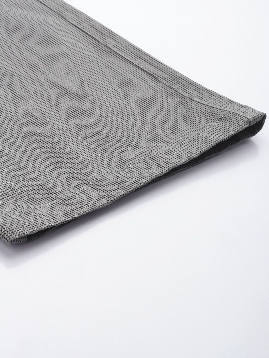 The Indian Garage Co Men Geometric Printed Cargos Trousers