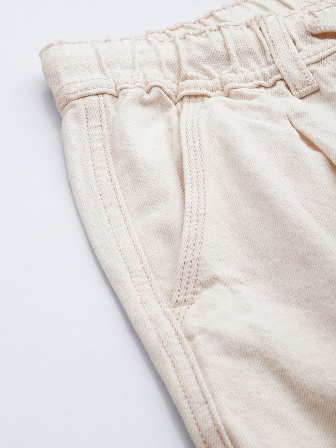 The Indian Garage Co Men Pleated Relaxed Fit Pure Cotton Jeans