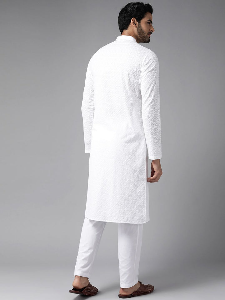 See Designs Men White Ethnic Motifs Embroidered Chikankari Pure Cotton Kurta with Pyjamas