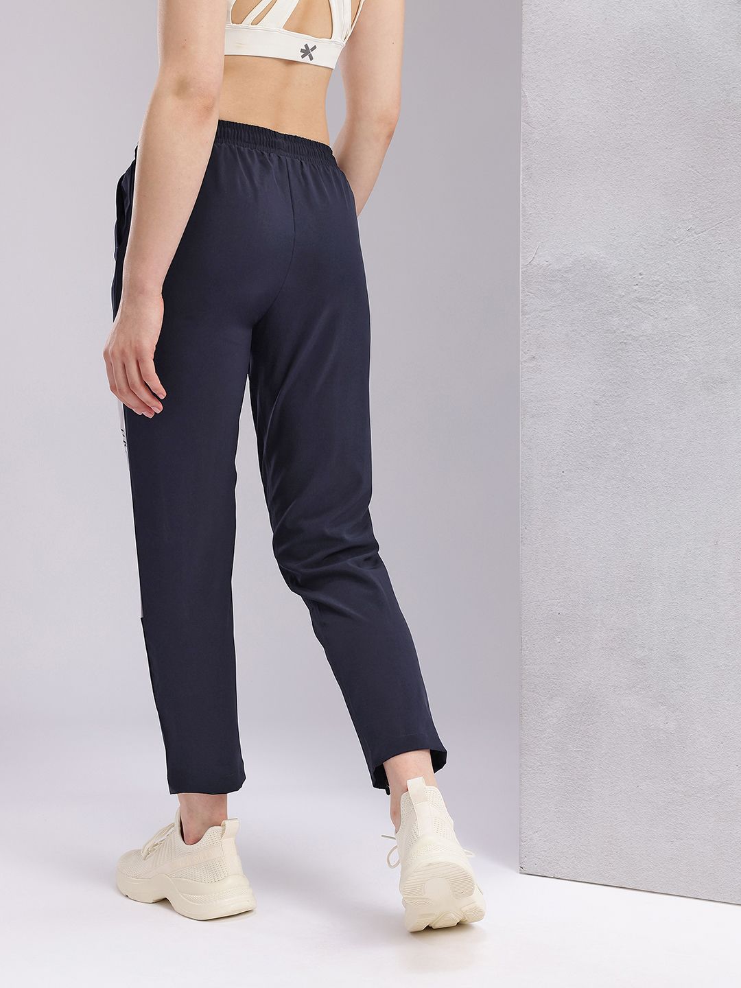 HRX by Hrithik Roshan Women Colourblocked Cropped Running Track Pants with Zip Detail
