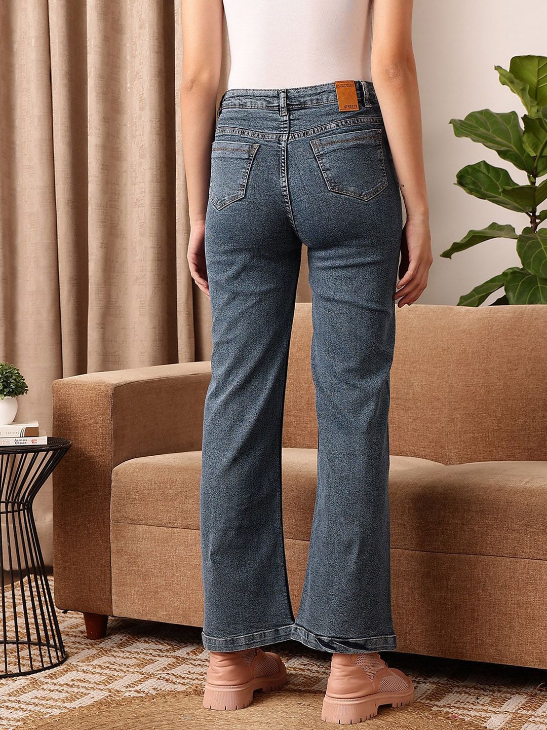 STREET 9 Women Comfort Straight Fit Mid-Rise Light Fade Jeans
