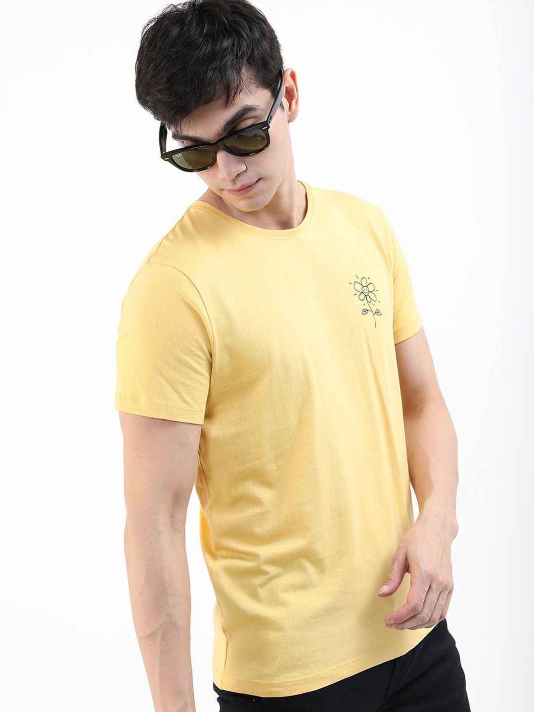 HIGHLANDER Men Yellow Printed Slim Fit T-shirt