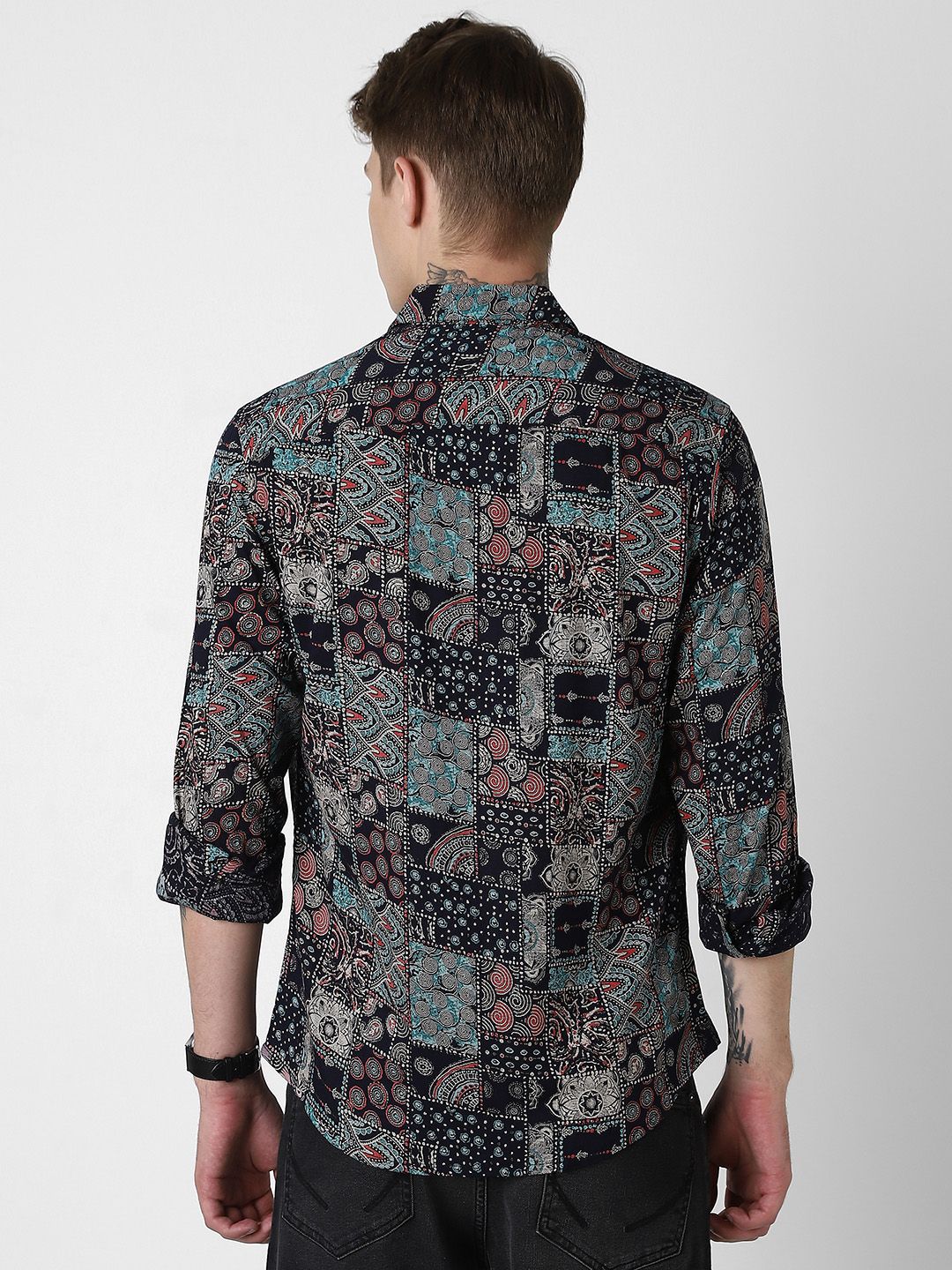 VASTRADO Men Classic Slim Fit Ethnic Motifs Printed Casual Shirt