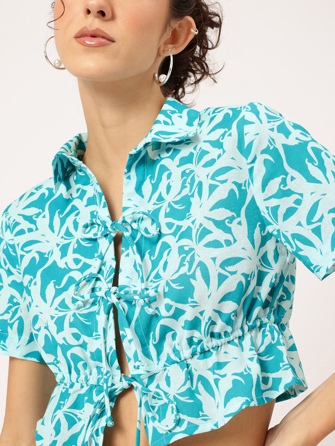 DressBerry Flirty Fusion Floral Print Front-Tie Crop Top