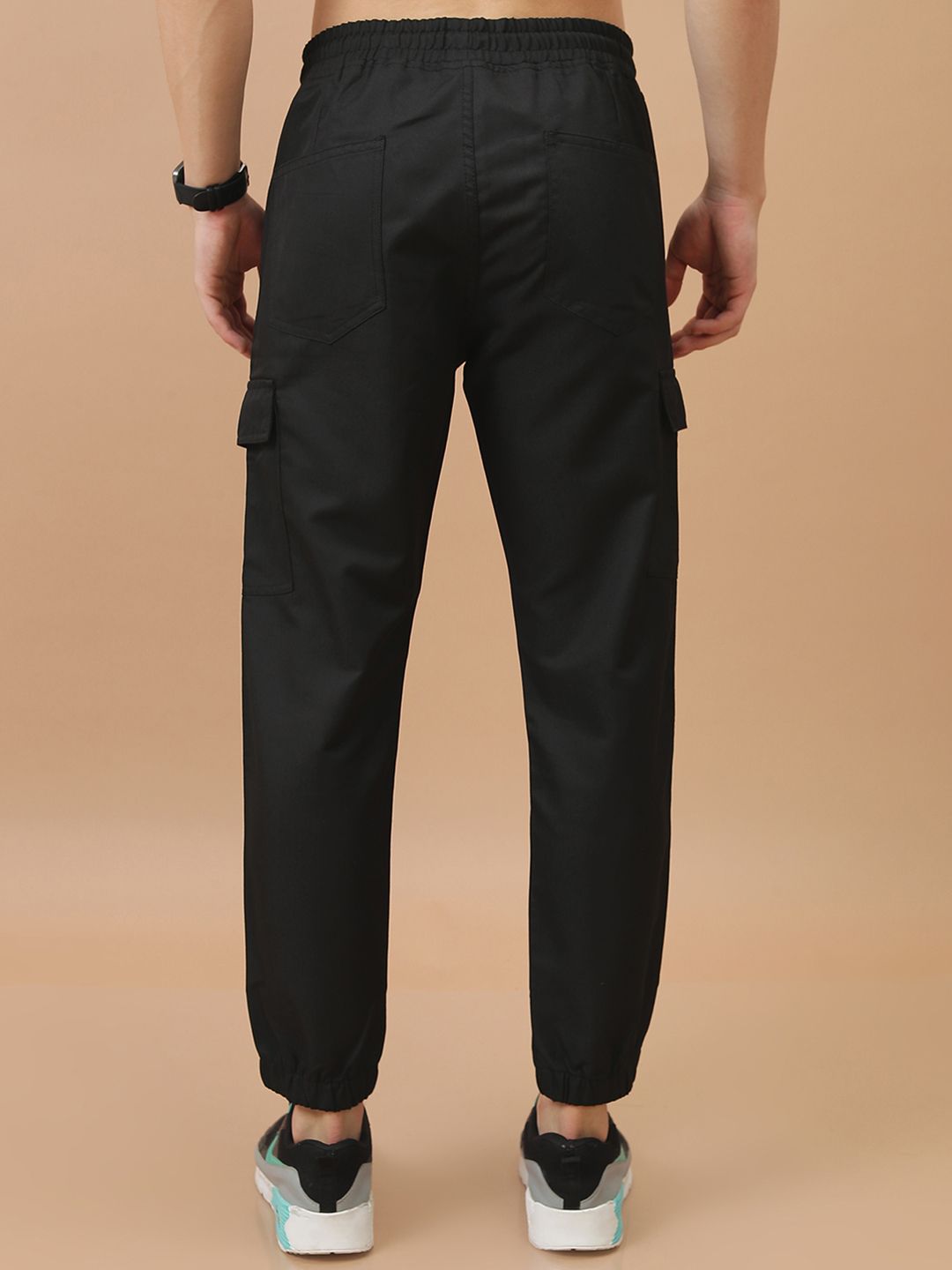 HIGHLANDER Men Regular Fit Plain Cargo Jogger Trousers
