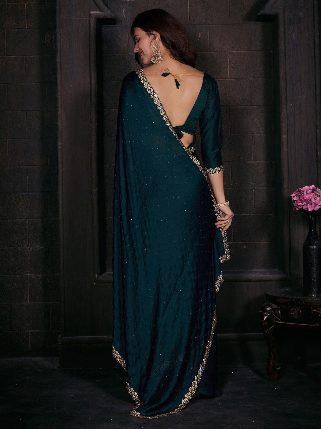 Saree mall Embellished Border Beads and Stones Satin Saree