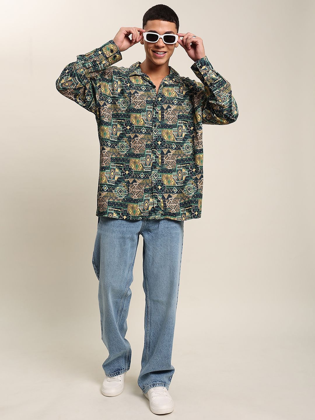 Bene Kleed Men Abstract Printed Opaque Oversize Casual Shirt