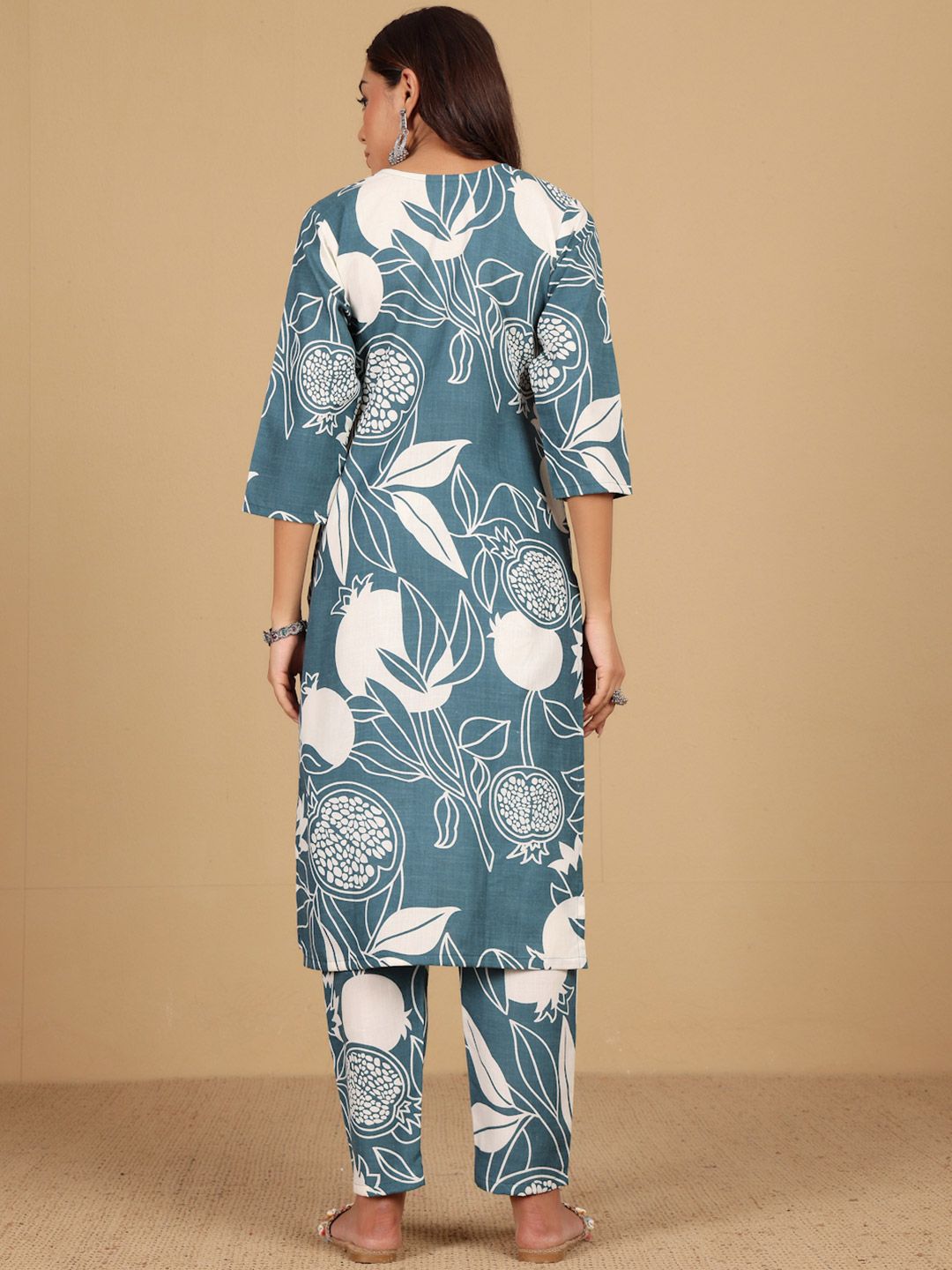 Varanga Floral Printed Round Neck Thread Work Straight Kurta With Trousers