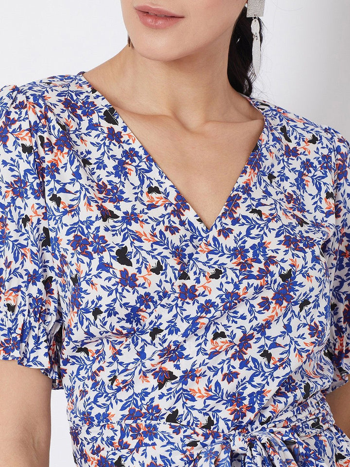 Berrylush Women White Printed Wrap Top