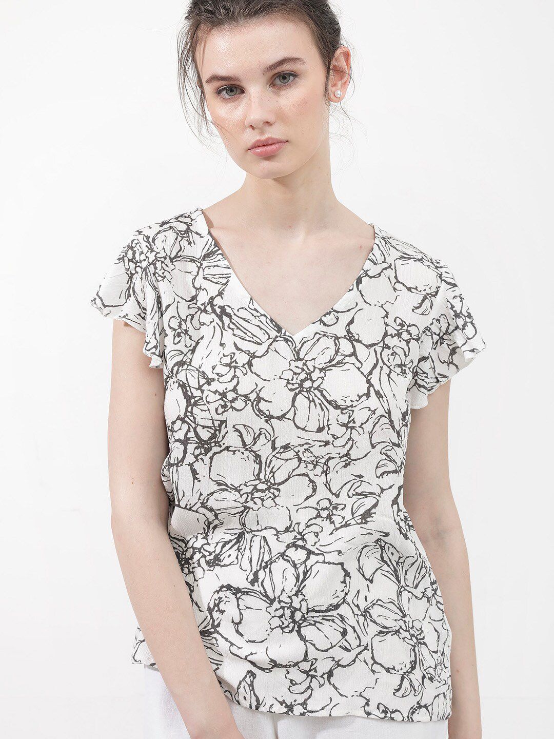 RAREISM V-Neck Floral Print Flutter Sleeve Top