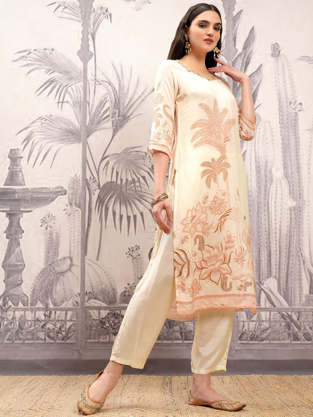 Vishudh Peach V-Neck Ethnic Motifs Printed Regular Straight Kurta Set
