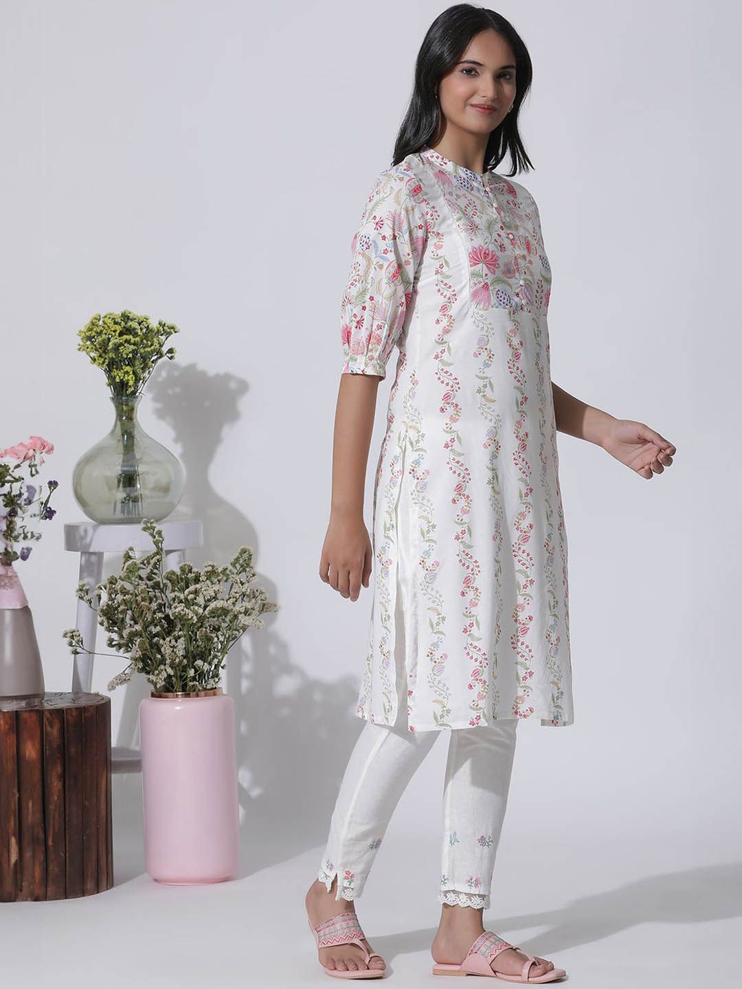 W Floral Printed Mandarin Collar Puffed Sleeves Regular Pure Cotton Kurta With Trousers