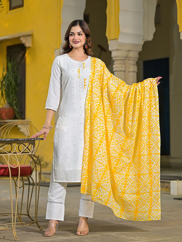 KALINI Women Floral Embroidered Regular Gotta Patti Kurta with Trousers & With Dupatta