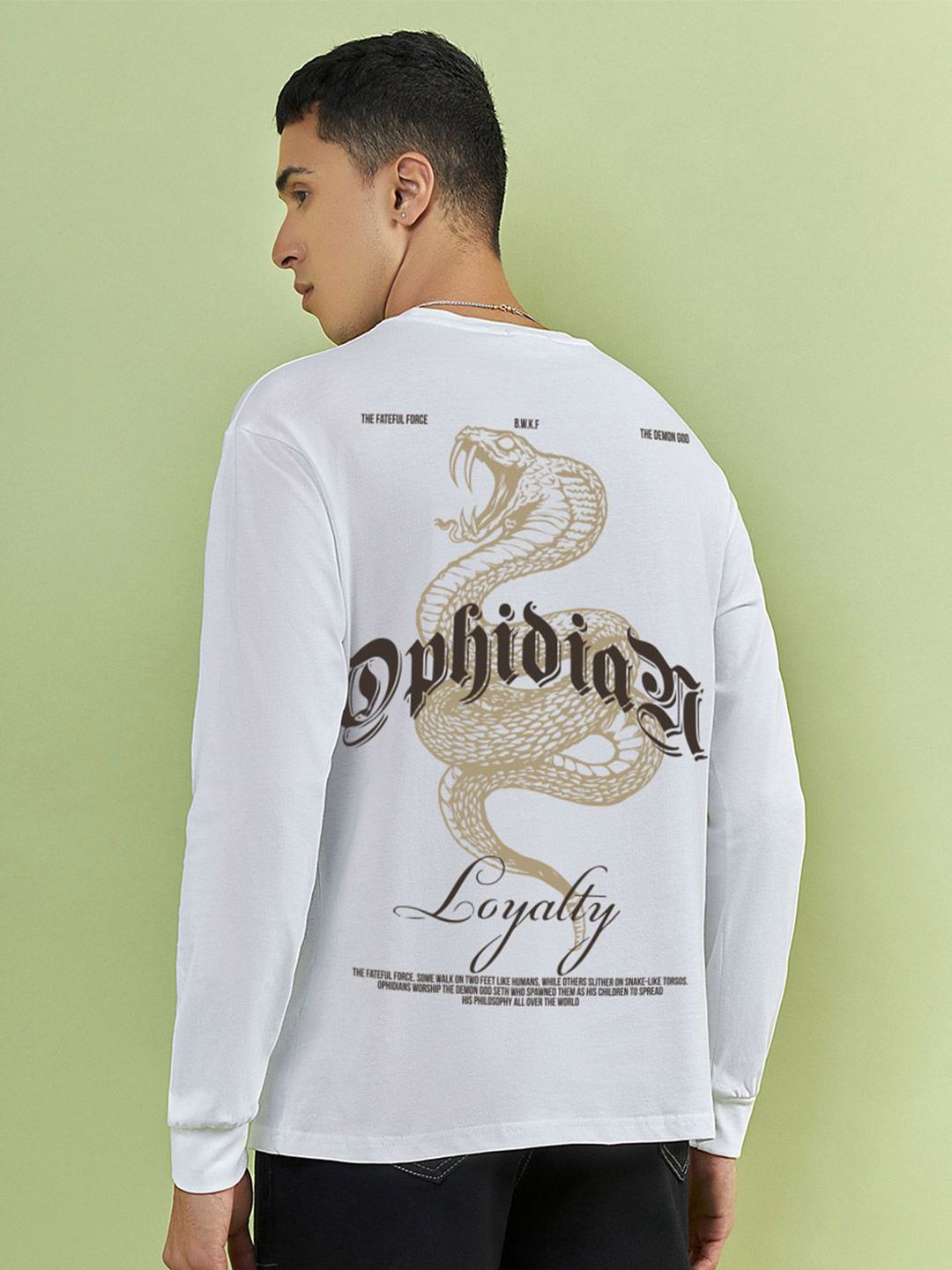 Bewakoof Men Typography Printed Round Neck Cotton Oversized T-shirt
