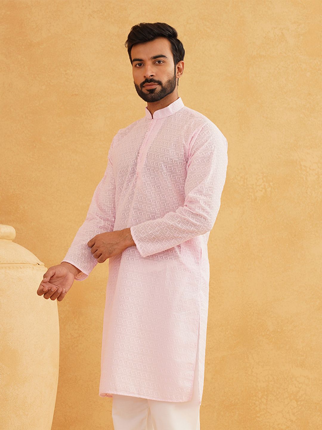 SOJANYA Men Pink Chikankari Embroidered Straight Kurta
