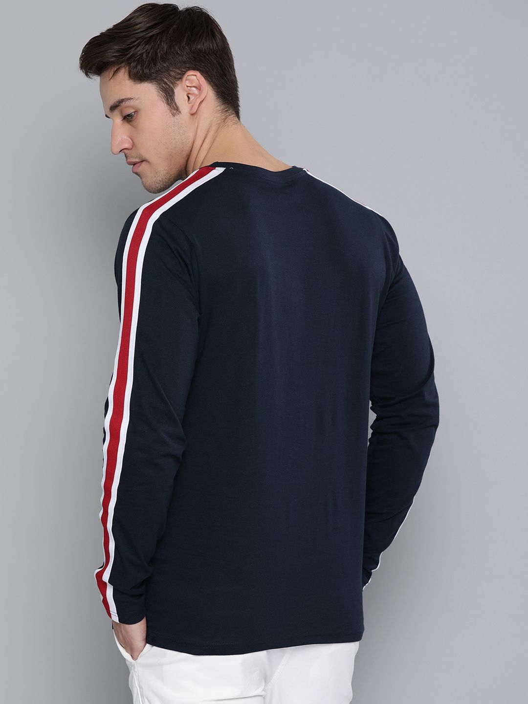 DILLINGER Men Navy Blue Solid Round Neck Pure Cotton T-shirt