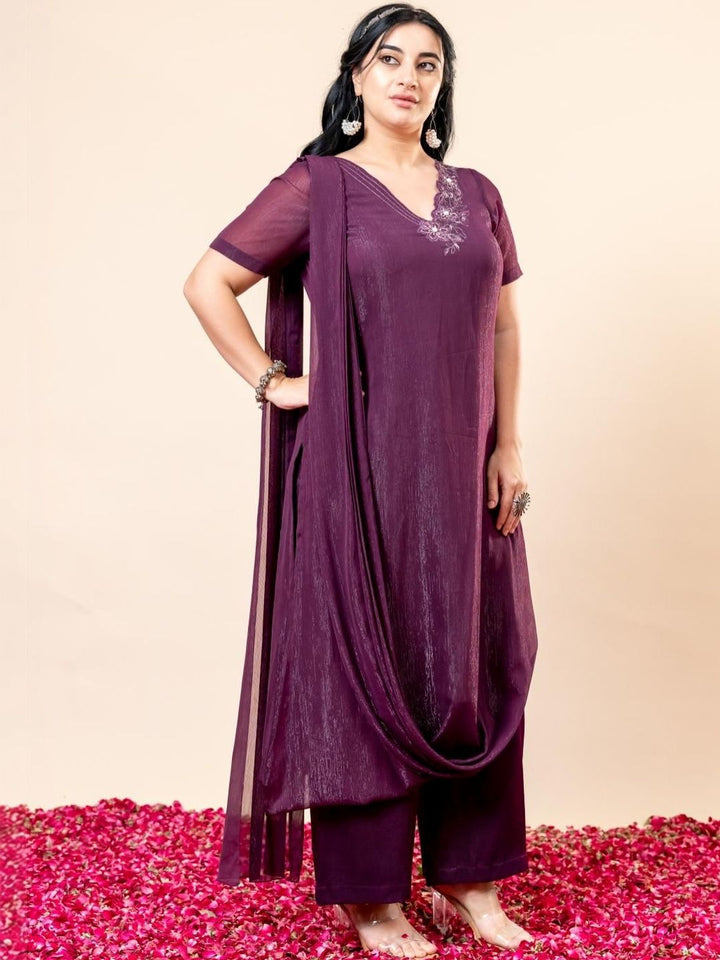 Mamicha Mehfil Embroidered V-Neck Top & Trousers Co-Ords Set