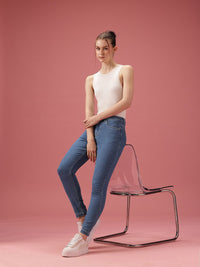 DressBerry Women Skinny Fit High-Rise Light Fade Stretchable Jeans