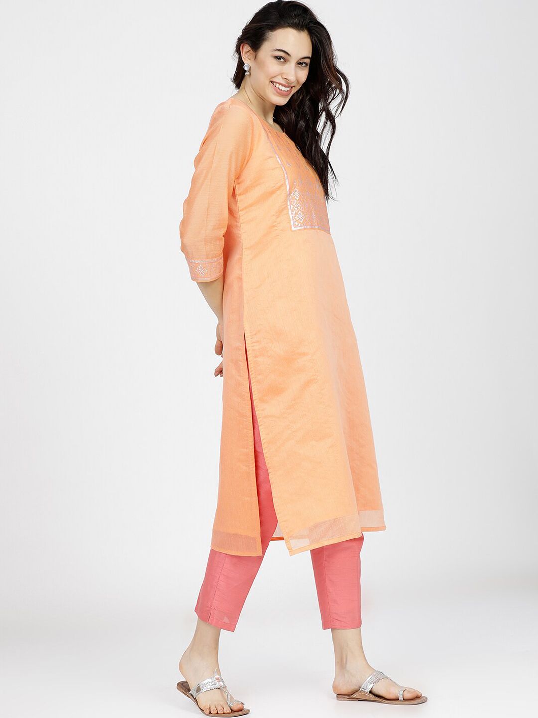 Vishudh Women Peach-Coloured Yoke Design Kurta