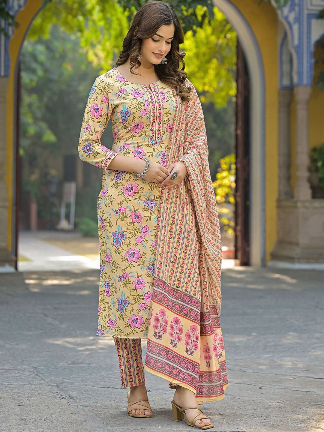 KALINI Women Floral Printed Regular Kurta with Trousers & With Dupatta