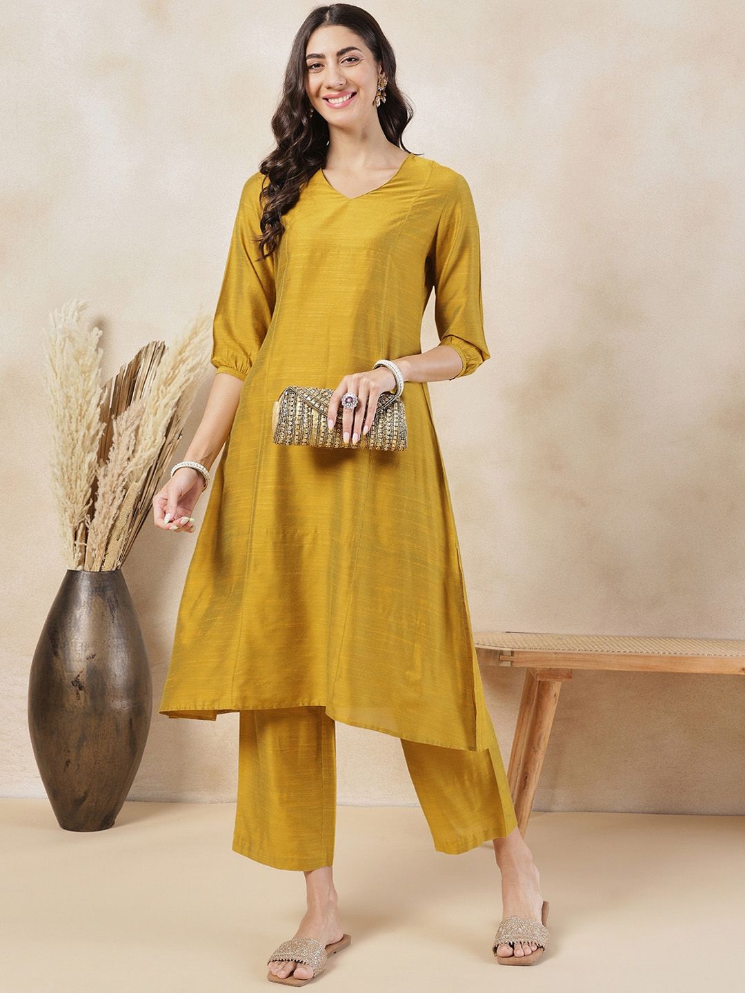 Anouk V-Neck Three-Quarter Sleeves Panelled Kurta with Trousers