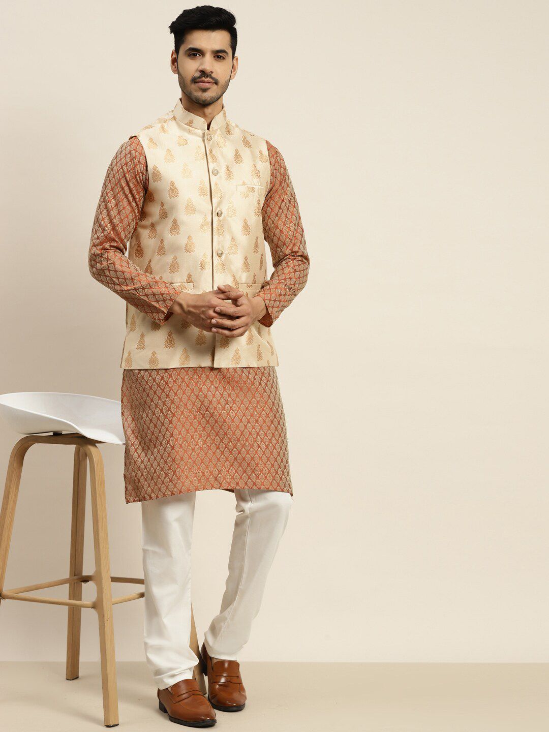 SOJANYA Ethnic Motifs Woven Design Mandarin Collar Kurta With Pyjamas & Nehru Jacket