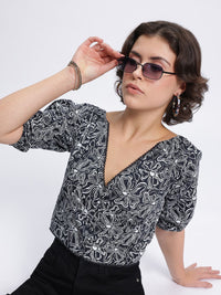 DressBerry Monochrome Shirt-Style Top