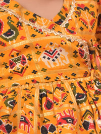 VASTRAMAY Girls Ethnic Motifs Printed Angrakha Kurta With Dhoti Pants
