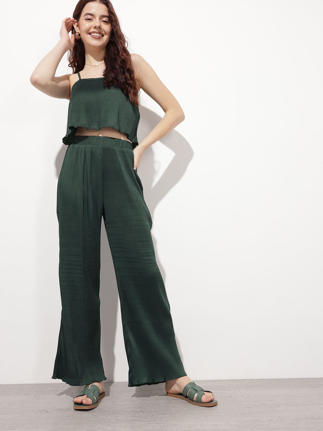 DressBerry Effortlessly Chic Accordion Pleated Crop Top