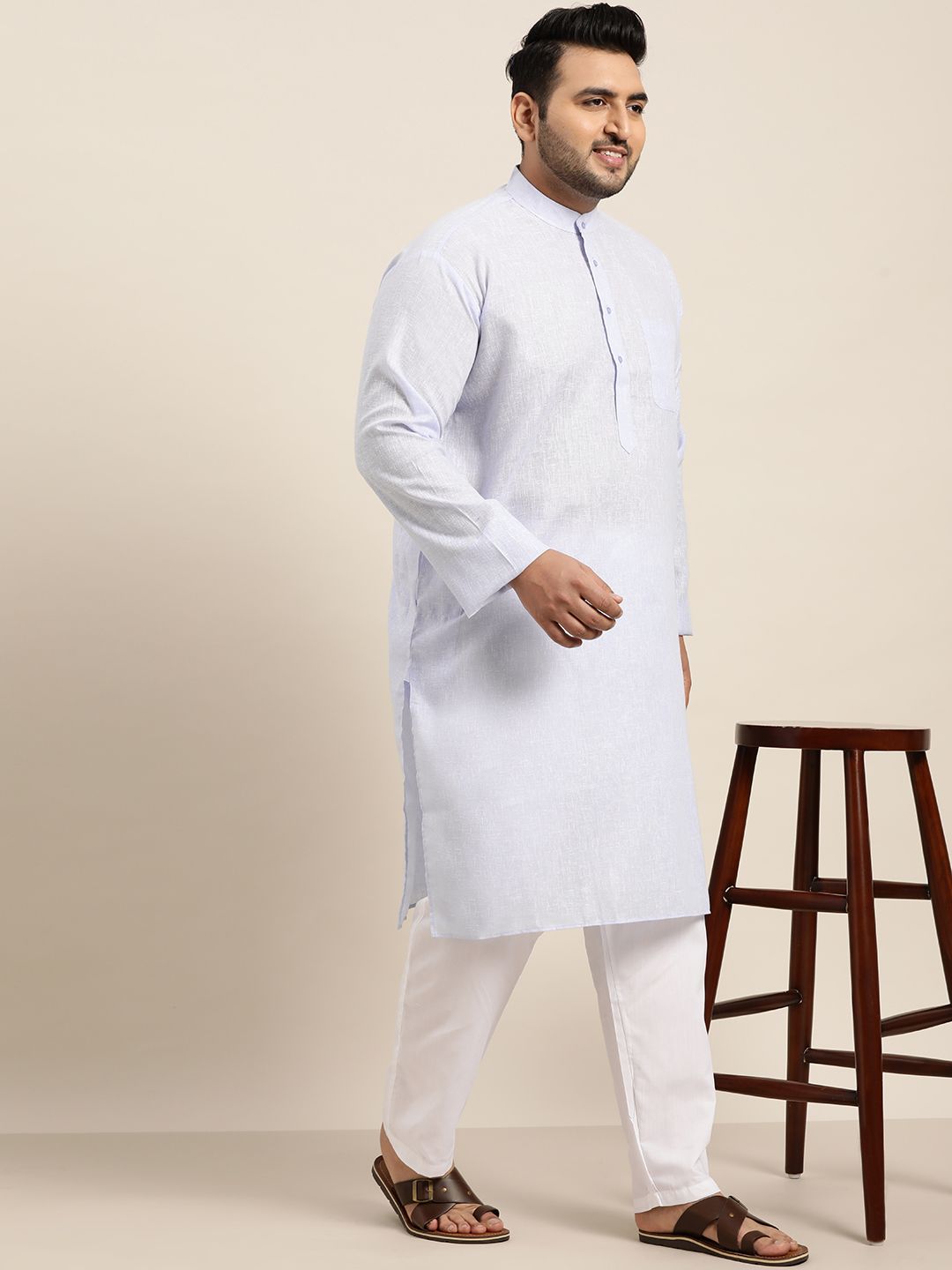 SOJANYA PLUS Men Blue Woven Design Dobby Straight Kurta