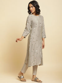 W Geometric Printed Regular Kurta With Trousers