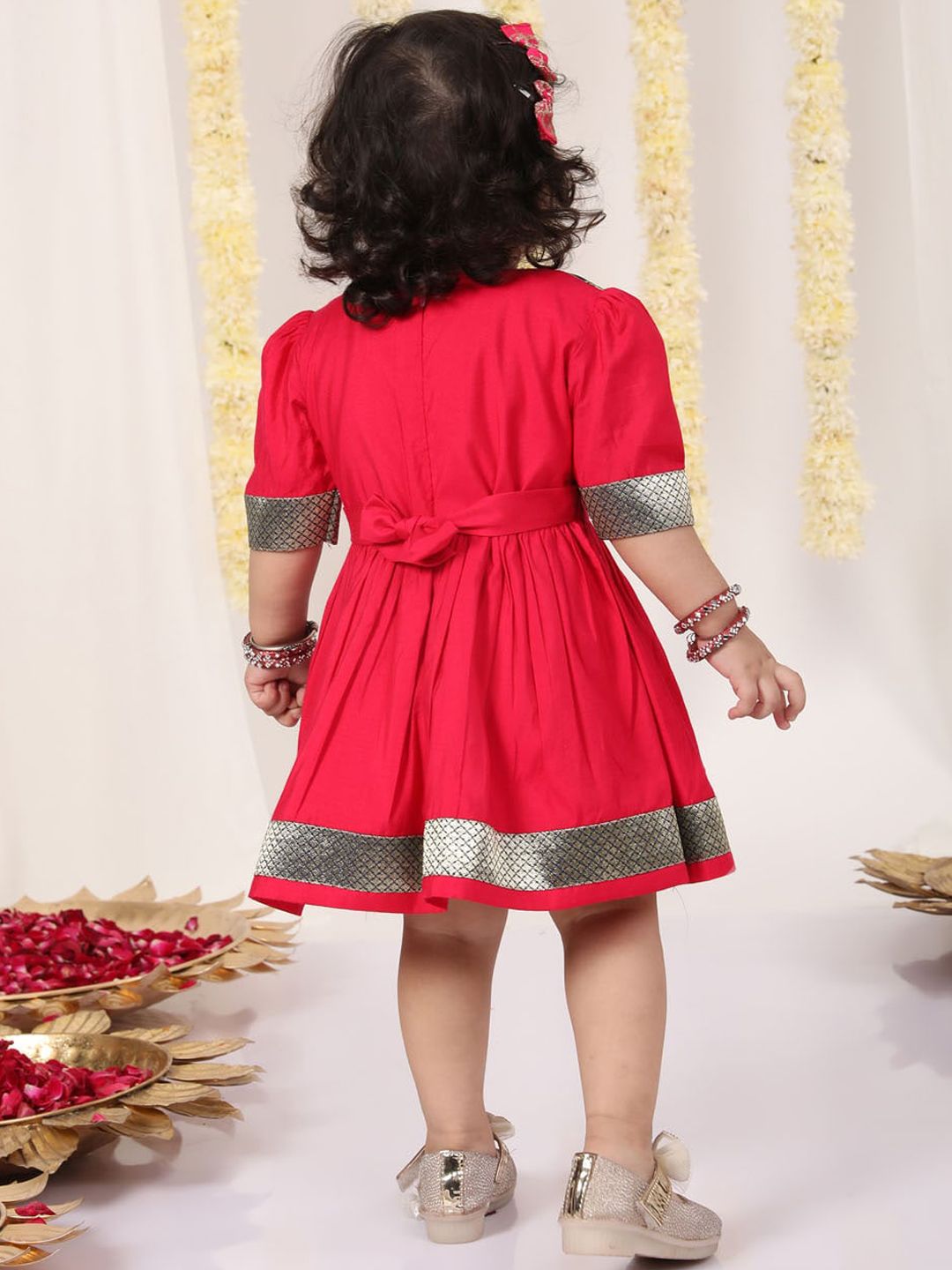 VASTRAMAY Infant Girls Self Design Bow Fit & Flare Ethnic Dress