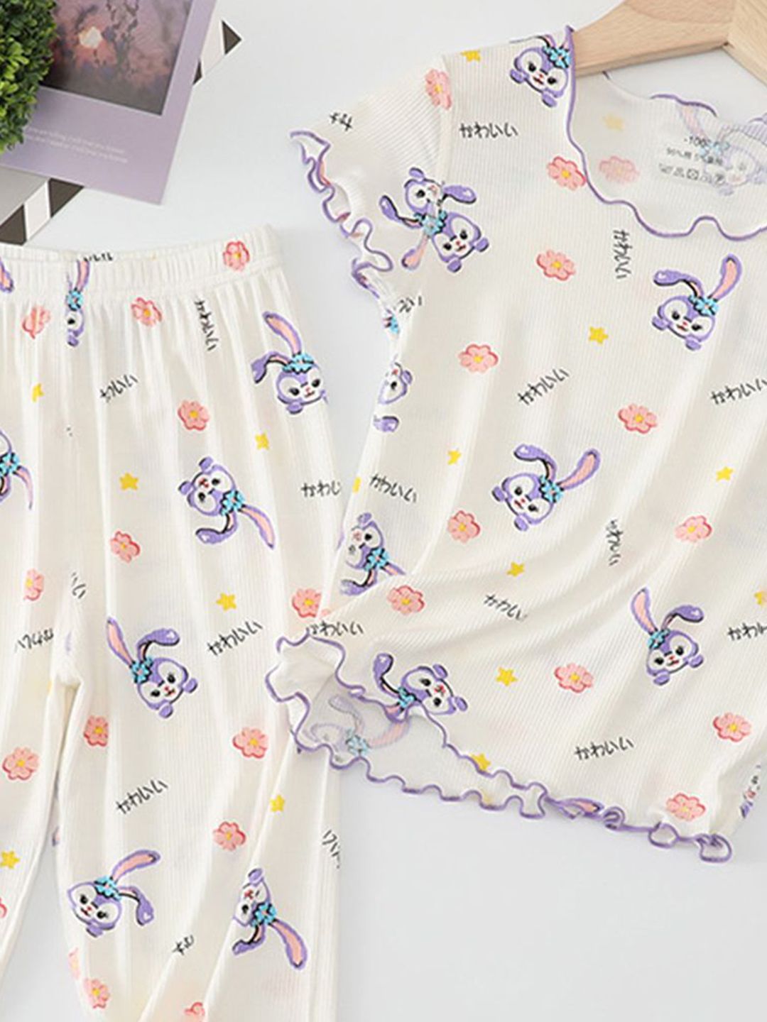 YK Girls Printed T-shirt with Trousers