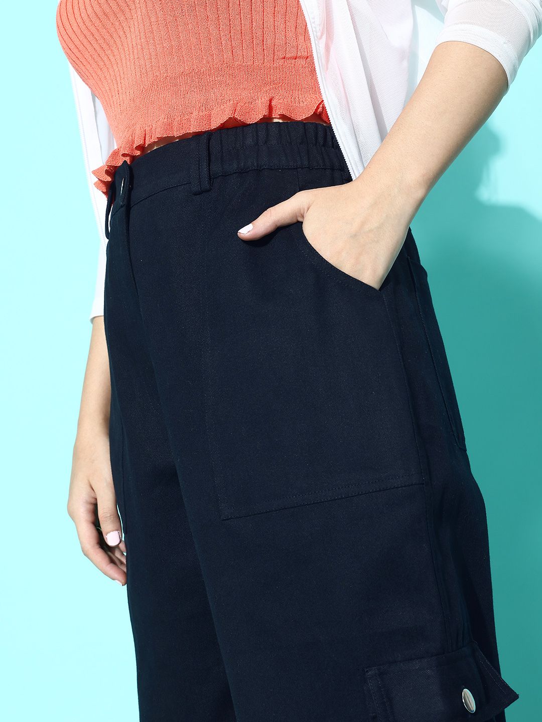 Berrylush Women Relaxed Straight Leg High-Rise Cotton Cargos Trousers