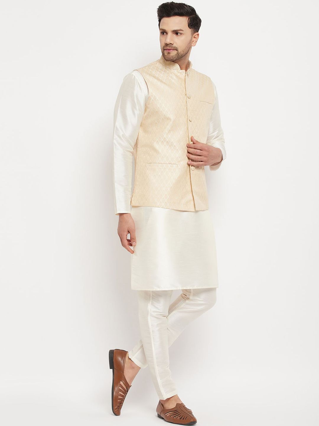 VASTRAMAY Mandarin Collar Straight Kurta with Pyjamas & Nehru Jacket