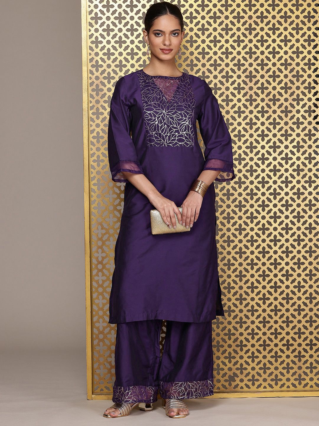 House of Pataudi Embroidered Regular Sequinned Jashn Kurta with Palazzos