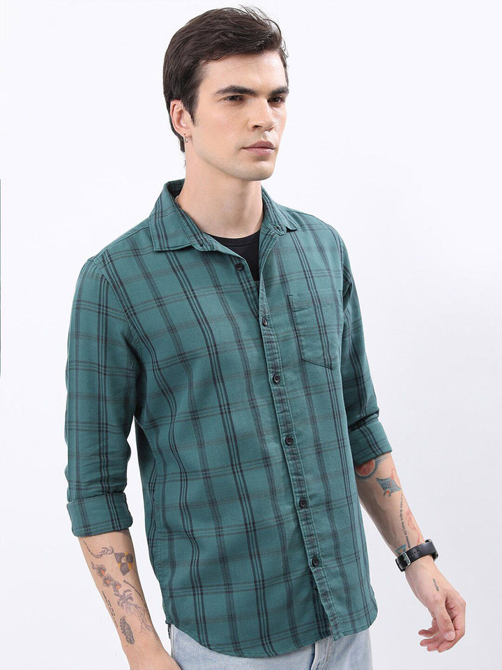 HIGHLANDER Green & Black Tartan Checks Slim Fit Casual Shirt