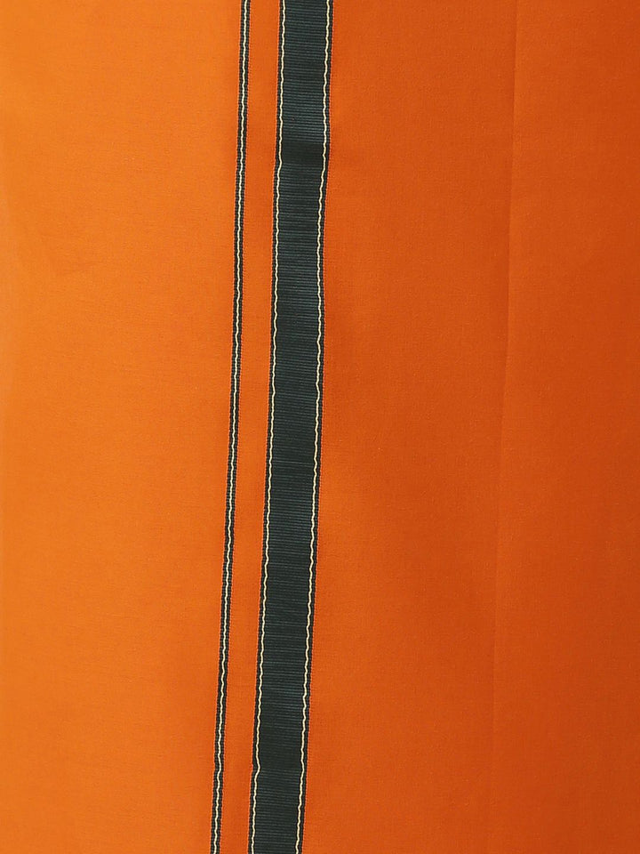 Ramraj Men Cotton Orange Pepejal Devotionalsingle Layer Dhoti dengan sempadan Mayilkhan