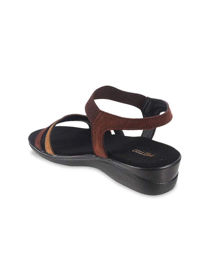 Metro Women Brown Colourblocked Sandals