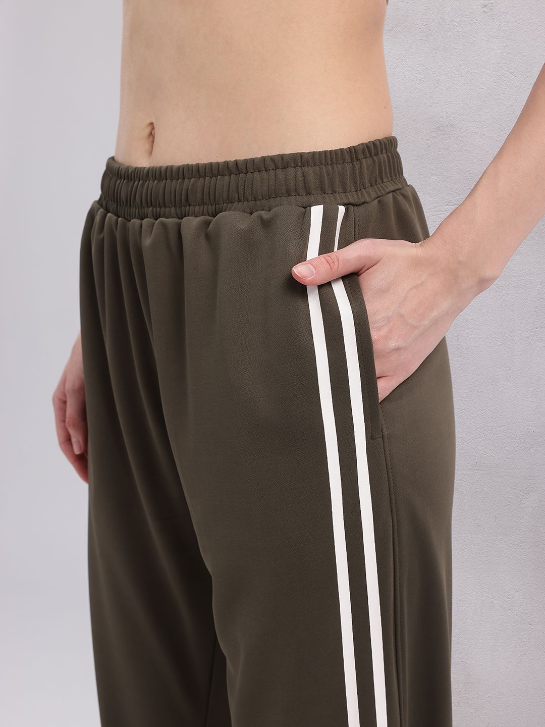HRX by Hrithik Roshan Women Side Stripe Training Joggers