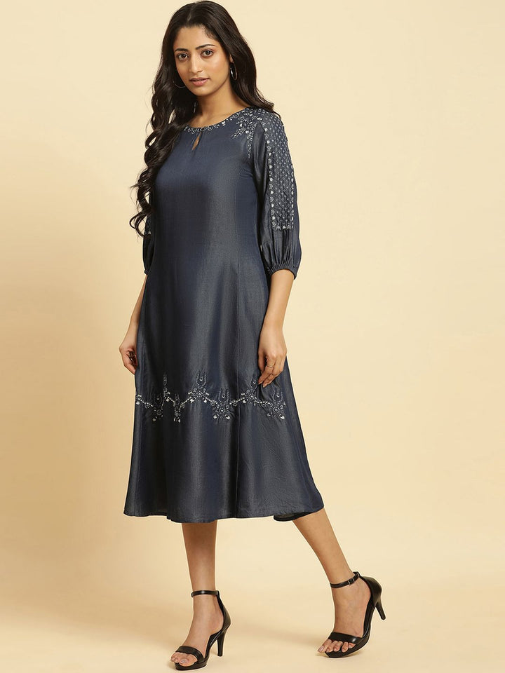 W Ethnic Motifs Embroidered Straight Kurta