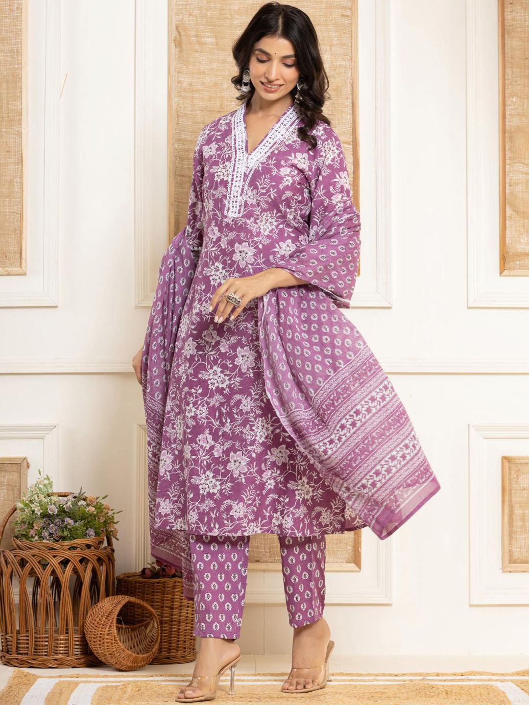 Varanga Floral Printed Regular Straight Kurta with Trouser & with Dupatta