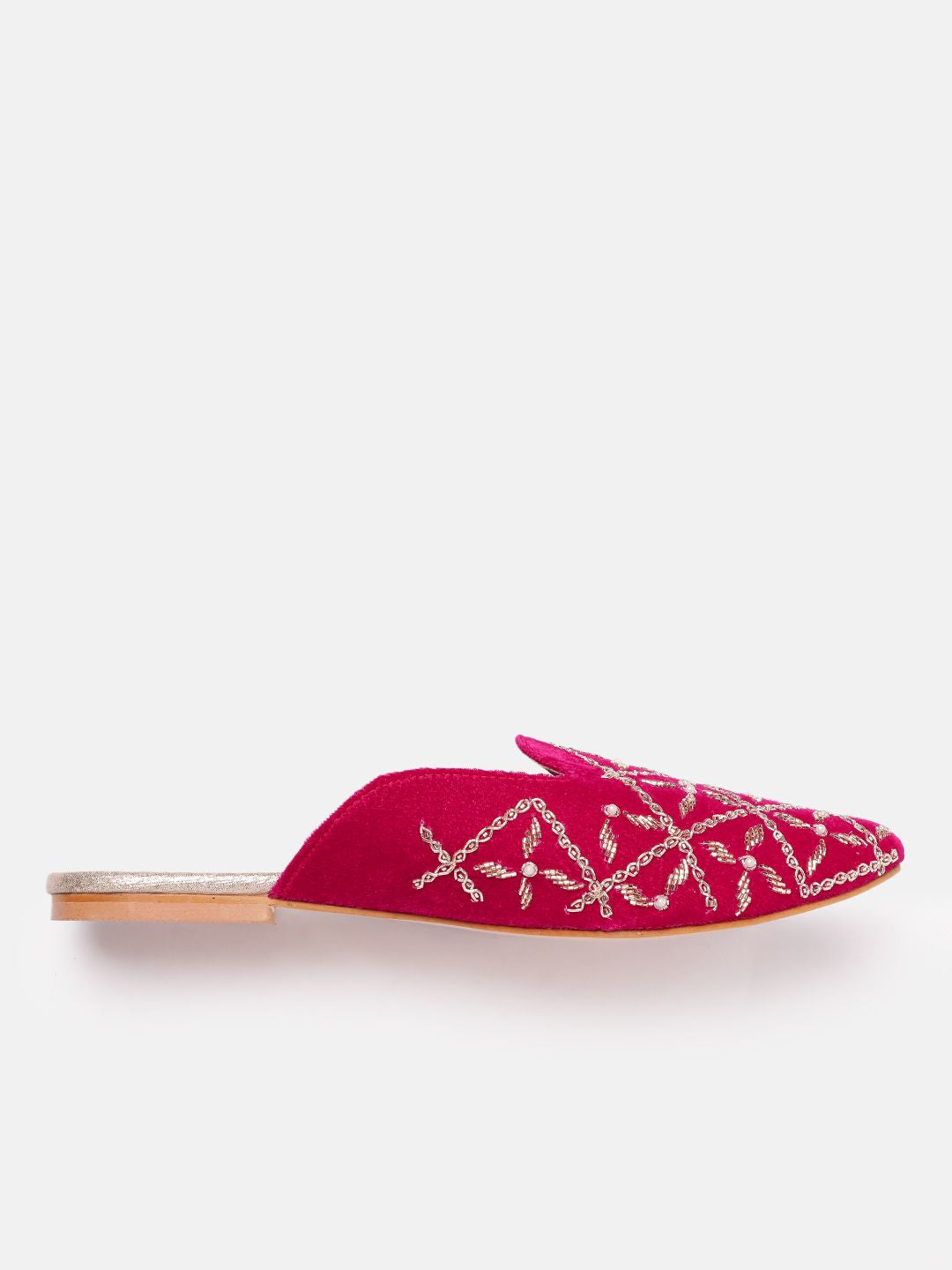 House of Pataudi Women Embellished Ethnic Mules