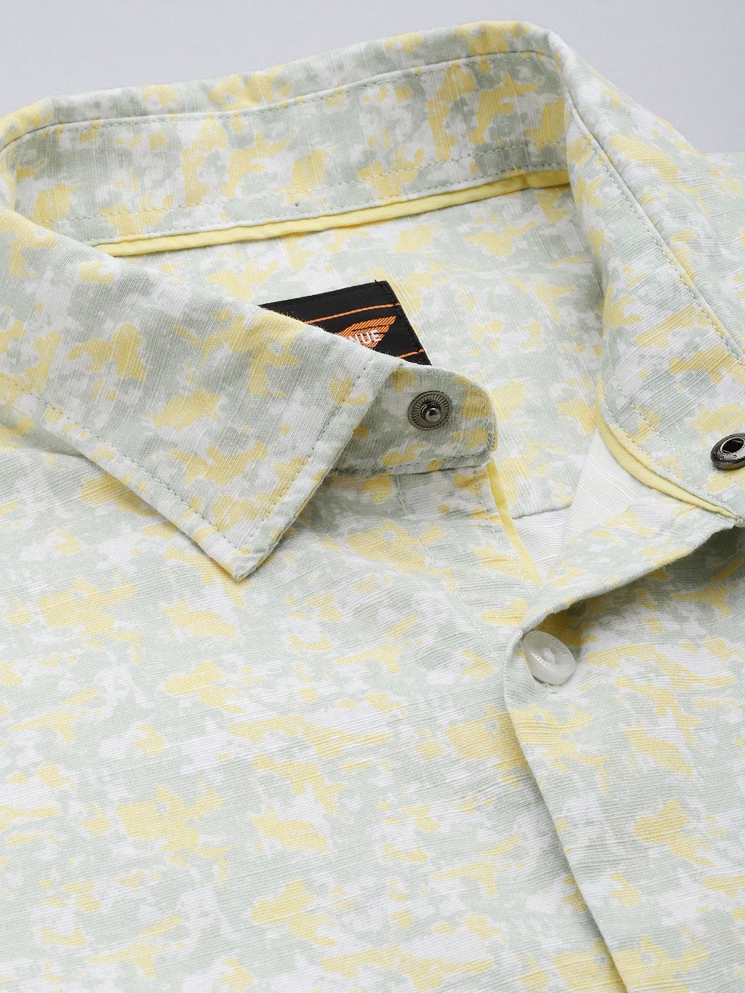 Park Avenue Pure Cotton Slim Fit Abstract Printed Casual Shirt