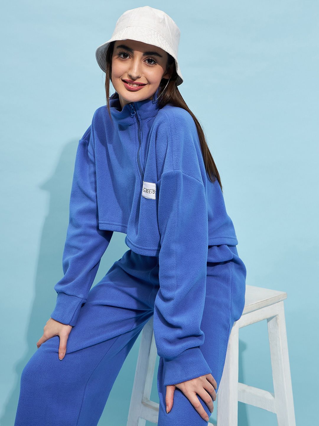 STREET 9 High Neck Crop Sweatshirt