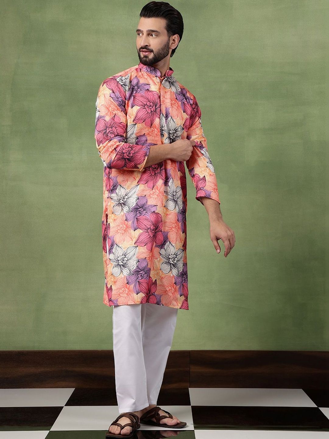 SOJANYA Men Floral Printed Kurta