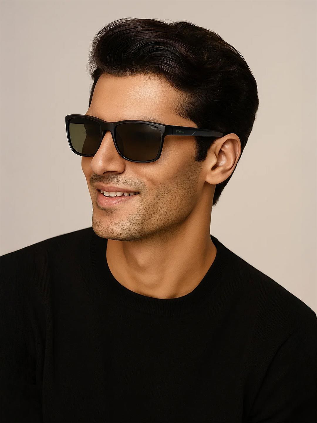 Idee Men Green Lens & Black Rectangle Sunglasses dengan Lensa Dilindungi UV
