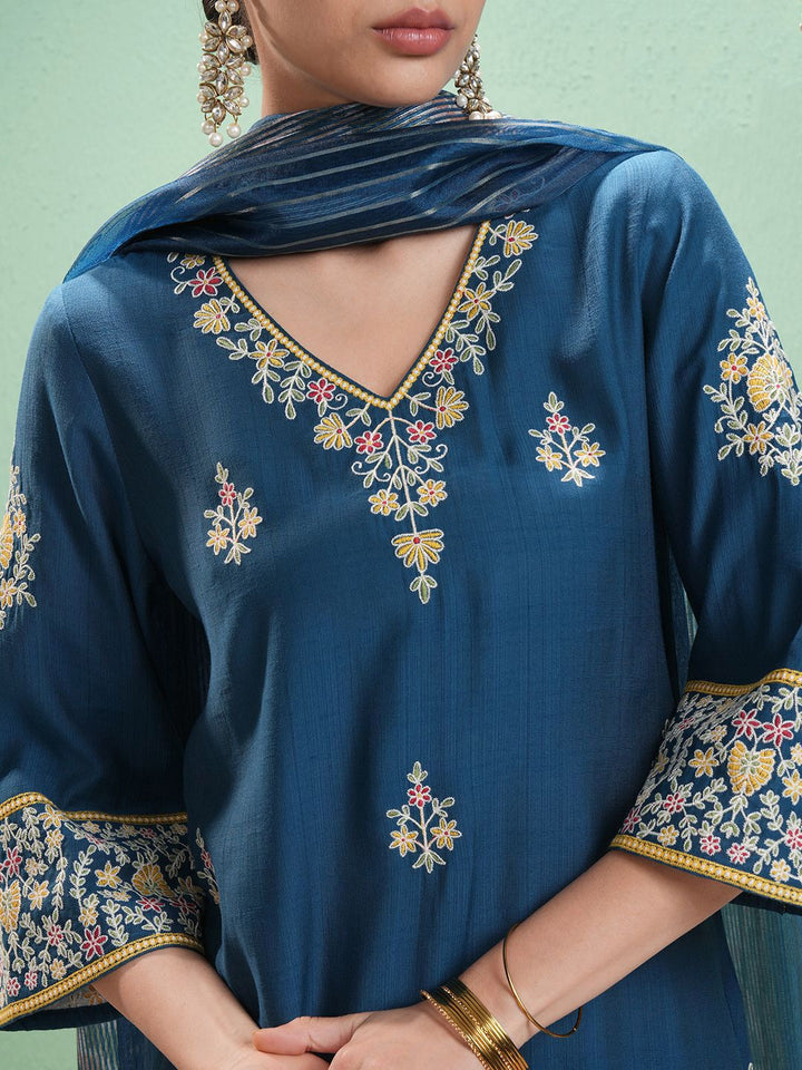 Vishudh Women Floral Embroidered Regular Thread Work Kurta with Trousers & With Dupatta
